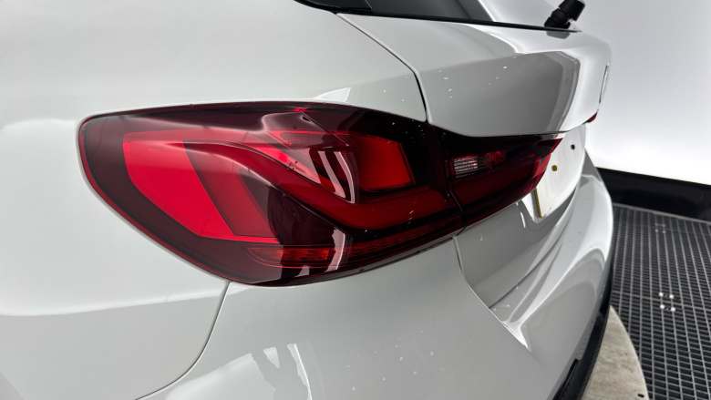 BMW 1 Series 118i M Sport 5dr Step Auto Petrol Hatchback